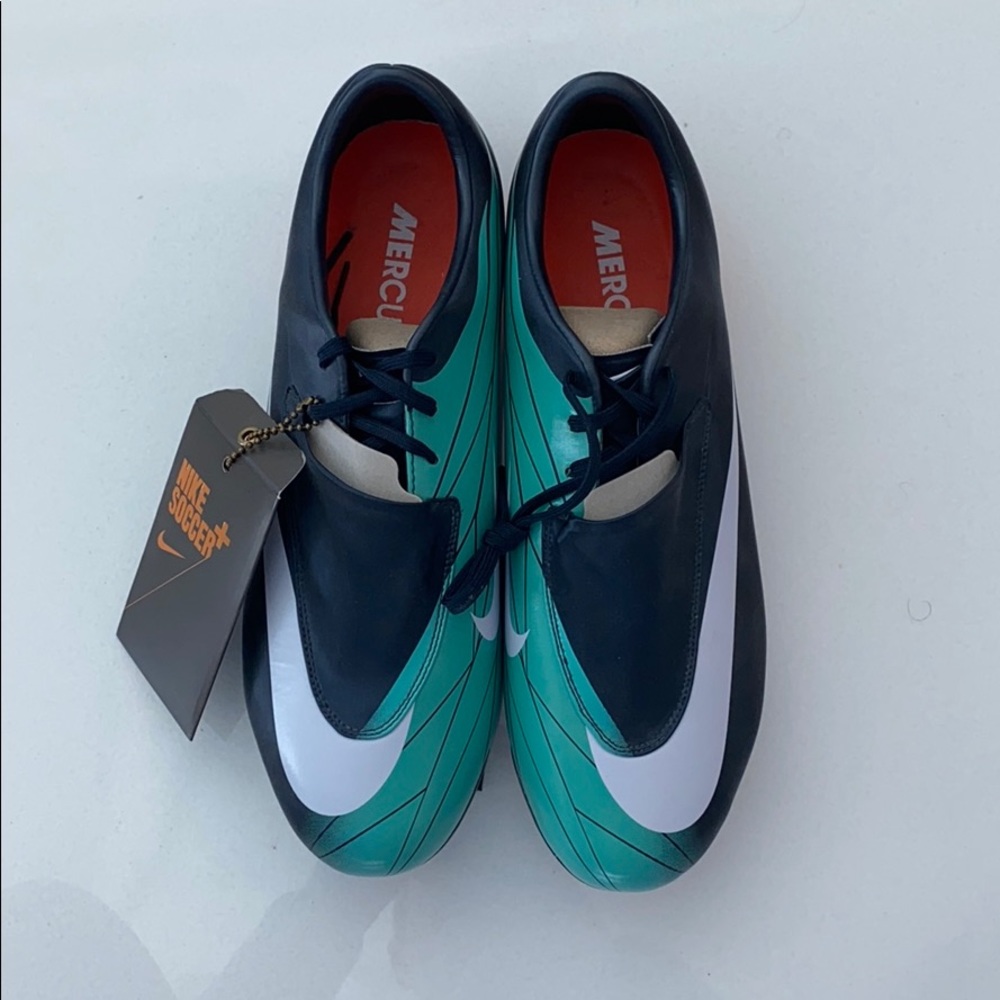 Nike men’s soccer cleats